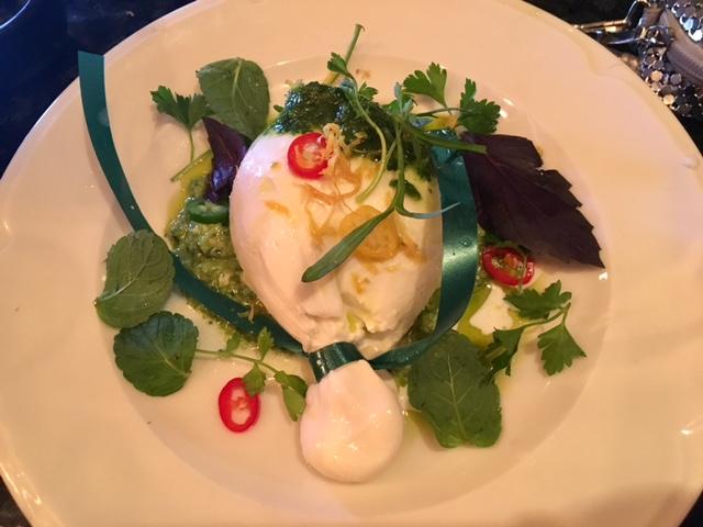 ״בוראטה״ בA23, מפתיע. (צילום:שרי כהן)