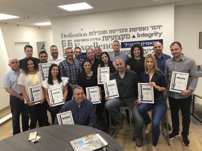 מצטייני צוות 3