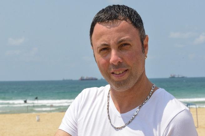 שף סימו בן חובל במטבח מסעדת "פטרה" באשדוד