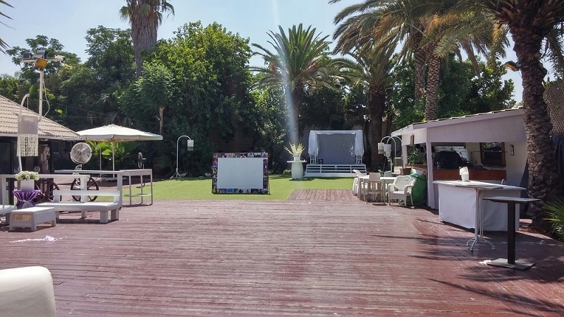 גן הארועים המוכר בשמות "קאסה דל סול" ו"בית בכפר" במושב גנות