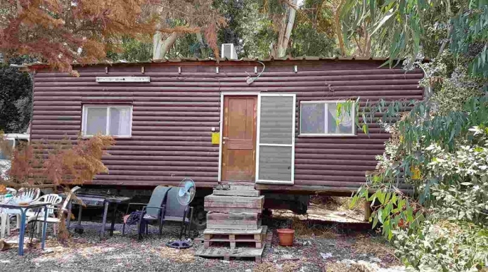 קראוון בחורשה בית שמש (צילום: רשות מקרקעי ישראל)