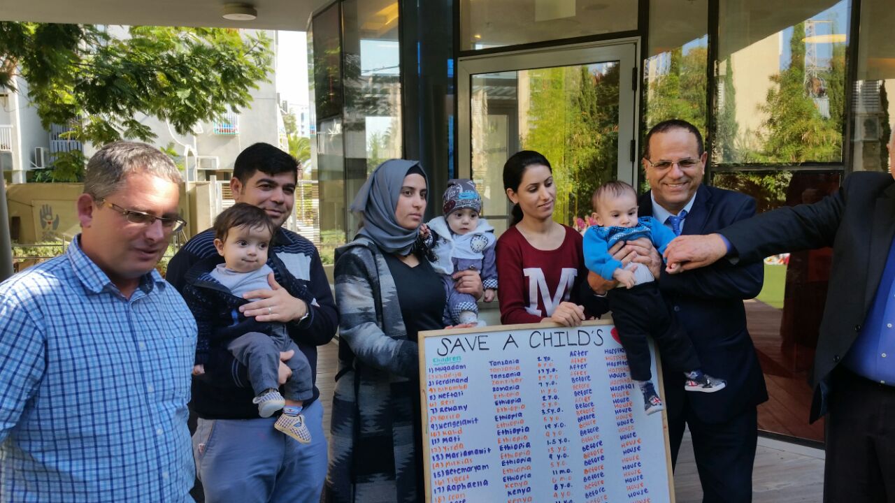 איוב קרא: "אני חש אמפתיה כלפי אזרחים חפים מפשע הנטבחים, נאנסים, מוכים בצורה זוועתית "