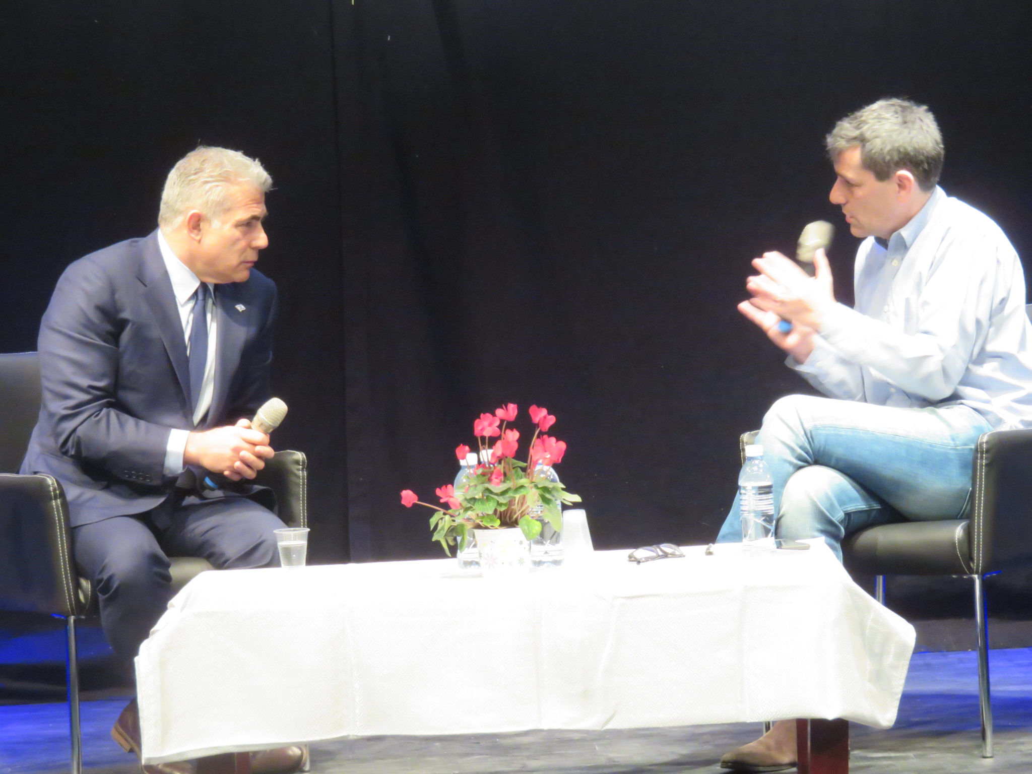 יו"ר מפלגת 'יש עתיד, יאיר לפיד