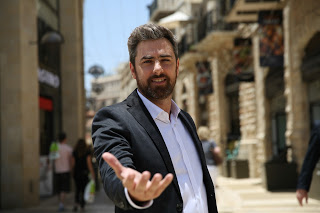 יפתח קליין במופע החדש "אני ירושלים". צילום: לינתן זוהר