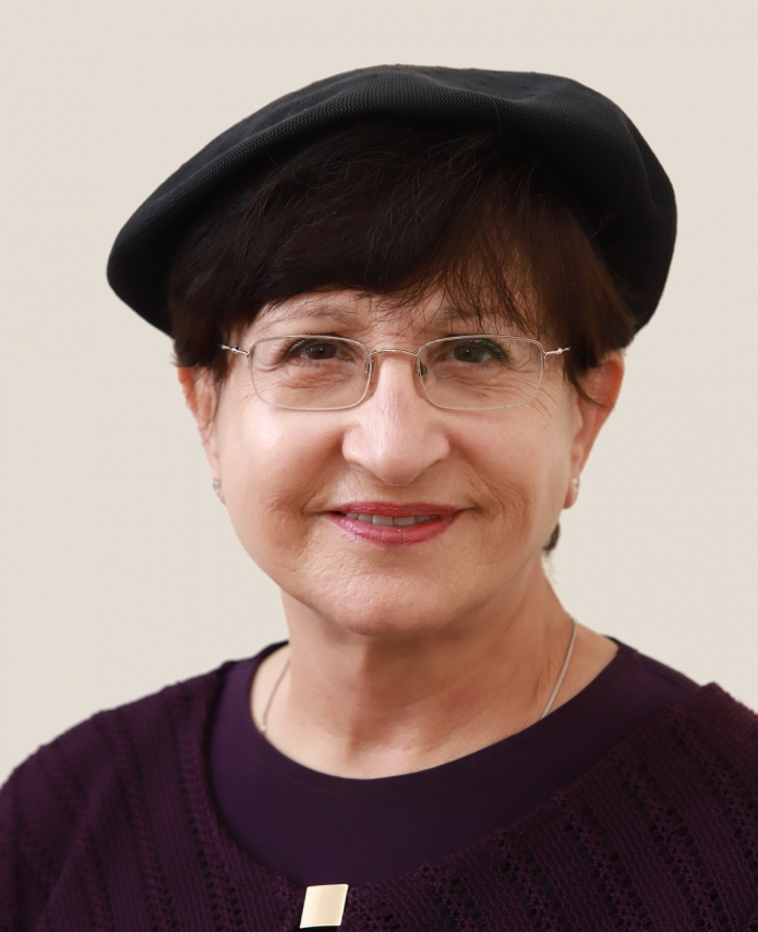 עדינה בר שלום (צילום:יוני רייף)