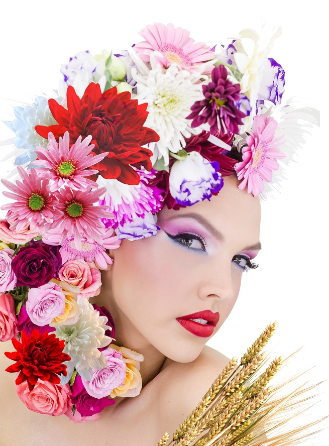 שבועות על פי בועז שטיין (דוגמנית: אולה פבלנקו, צילום:ניסים פרץ)