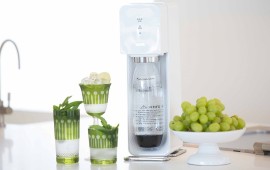 המרענן הרשמי של הקיץ: בר המשקאות של סודה סטרים בר המשקאות של סודהסטרים. צילום: אורית פניני