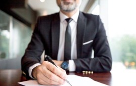 עורך דין מומלץ בנתניה: מדריך מקיף לרוכשי ומוכרי דירות קרדיט תמונה FREEPIK