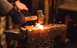 איסוף פסולת ייצור לזיקוק קרדיט: freepik