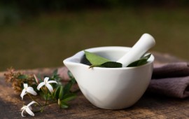 מהי מטרתו של הטיפול הנטורופתי? וכיצד הוא נראה בפועל? קרדיט תמונה FREEPIK