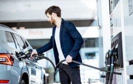 כשהדלק ממשיך להתייקר: 7 הדגמים החסכוניים ביותר קרדיט תמונה Shutterstock