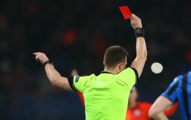 הסכסוך שעלול לעכב את פתיחת עונת הכדורגל סכסוך עבודה הוכרז בין ועד שופטי הכדורגל להתאחדות לכדורגל